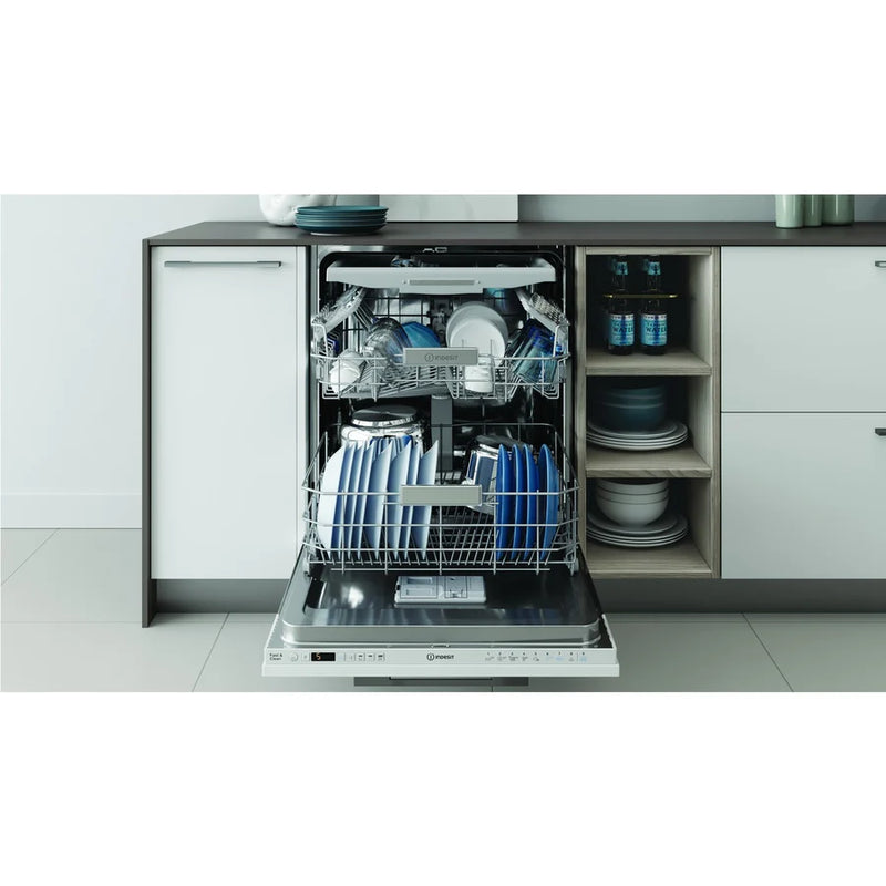 Indesit DIO3T131FEUK Fully Integrated 14 Place Settings Dishwasher - Top rack