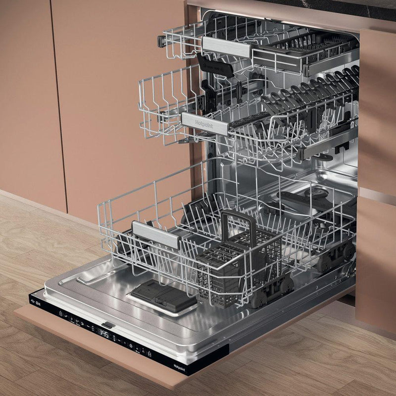 Hotpoint H8IHT59LSUK 14 Place Settings Integrated Dishwasher*contact store for price*