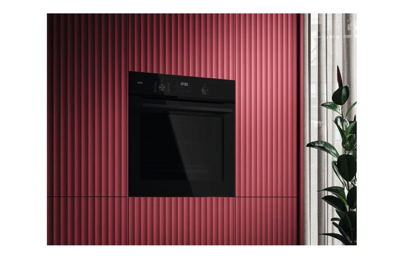 AEG NBS6P521AB 6000 SenseCook Pyrolytic single oven - Black