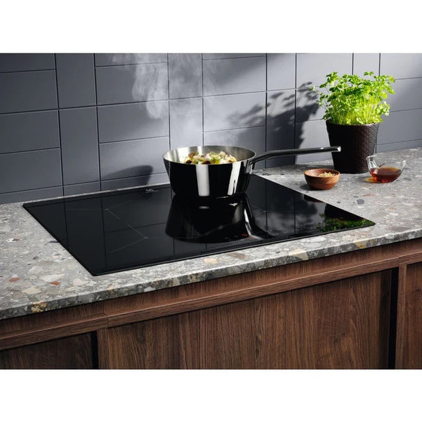 Electrolux LIS62443 7000 SenseBoil 60cm Induction Hob*contact store for price*