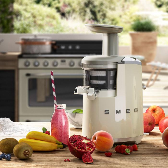 Smeg SJF01 50's Retro Style Aesthetic Slow Juicer Available in Cream